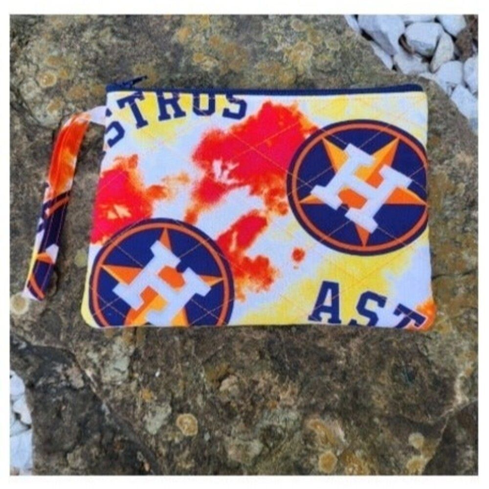 Houston Astros zipper close quilted wristlet 8"x6" NEW